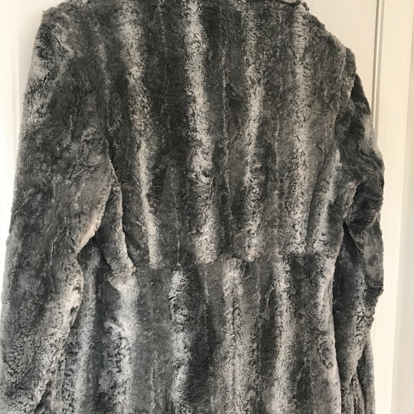 Vintage Karen Millen faux fur coat PRICE DROP!!!! - Picture 9 of 9